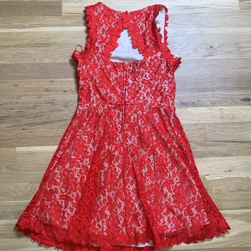 Mi Ami Sleeveless Fit & Flare Red Floral Lace Dress Women’s M - Picture 10 of 13